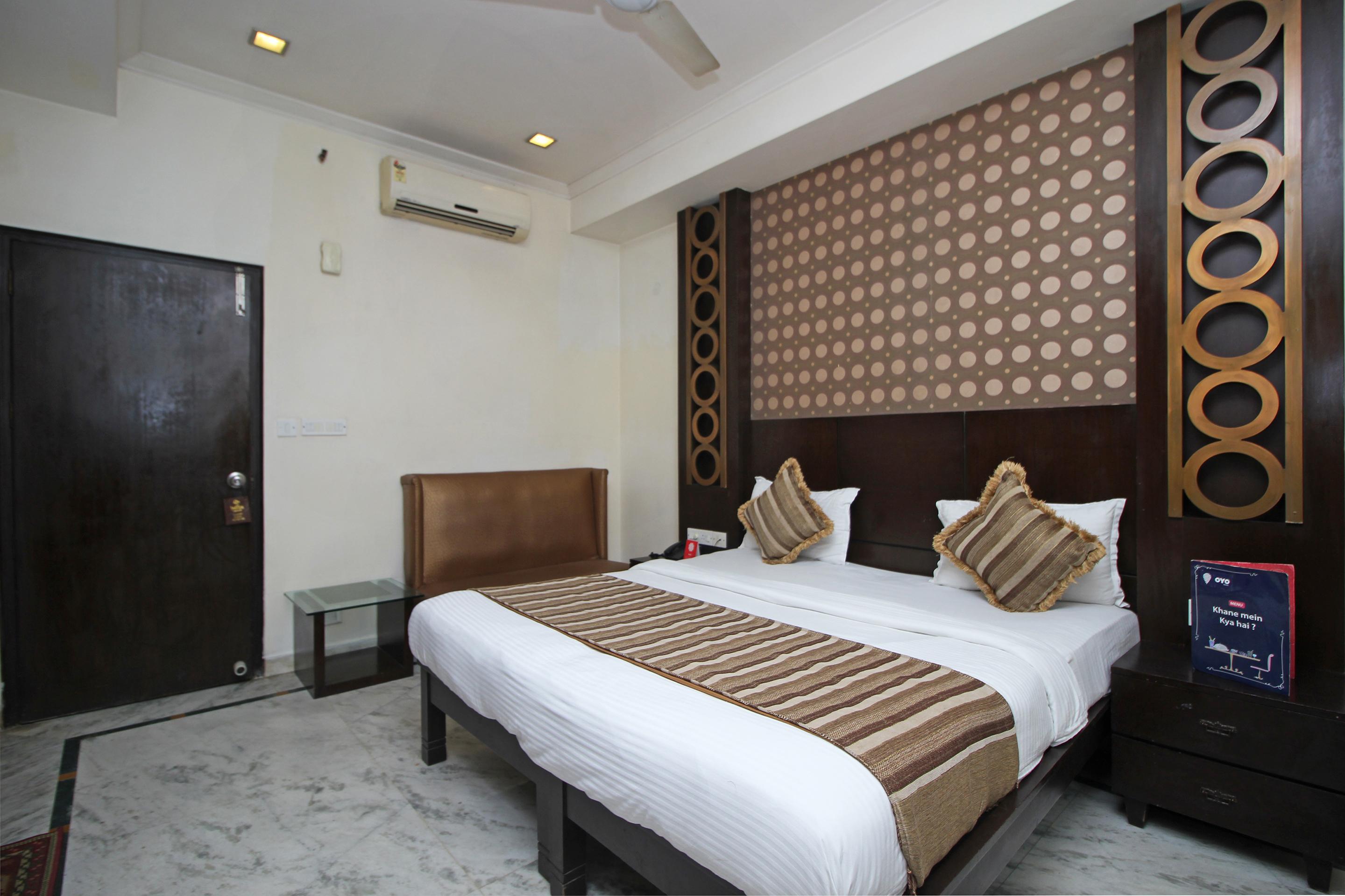 Oyo 5915 Hotel Swagath New Delhi Eksteriør bilde