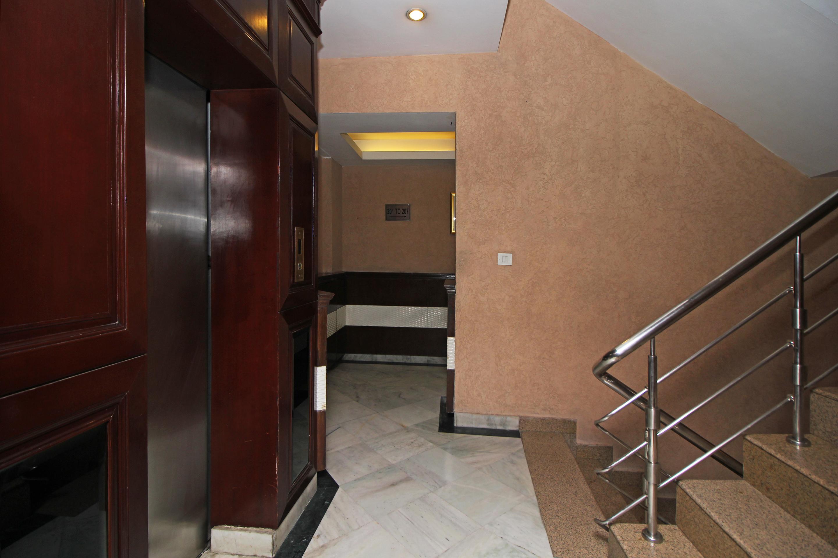 Oyo 5915 Hotel Swagath New Delhi Eksteriør bilde