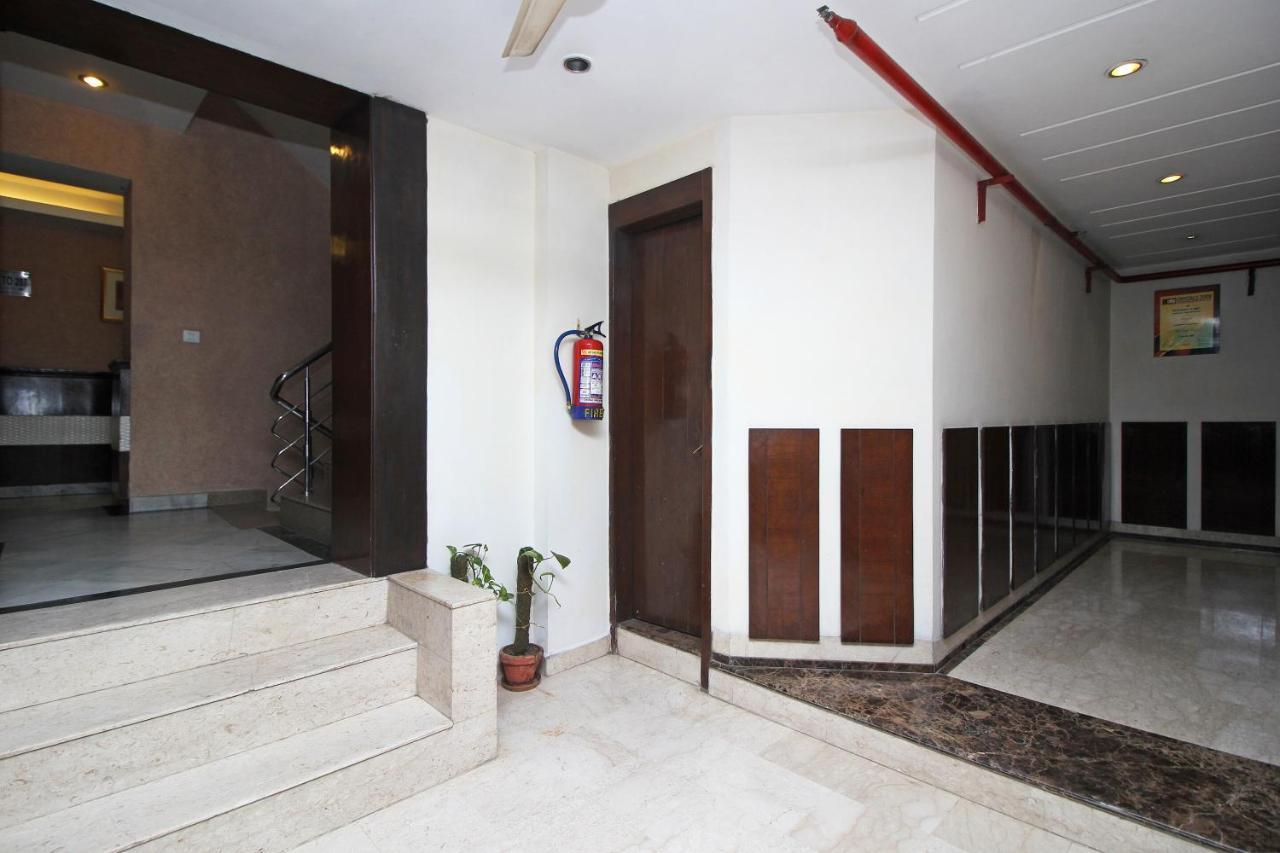Oyo 5915 Hotel Swagath New Delhi Eksteriør bilde